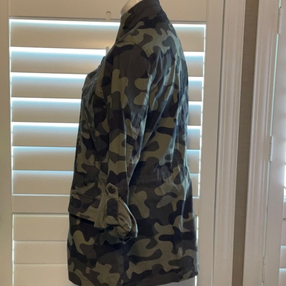 Charlotte Russe Green and Black Utility Jacket - Picture 4 of 8